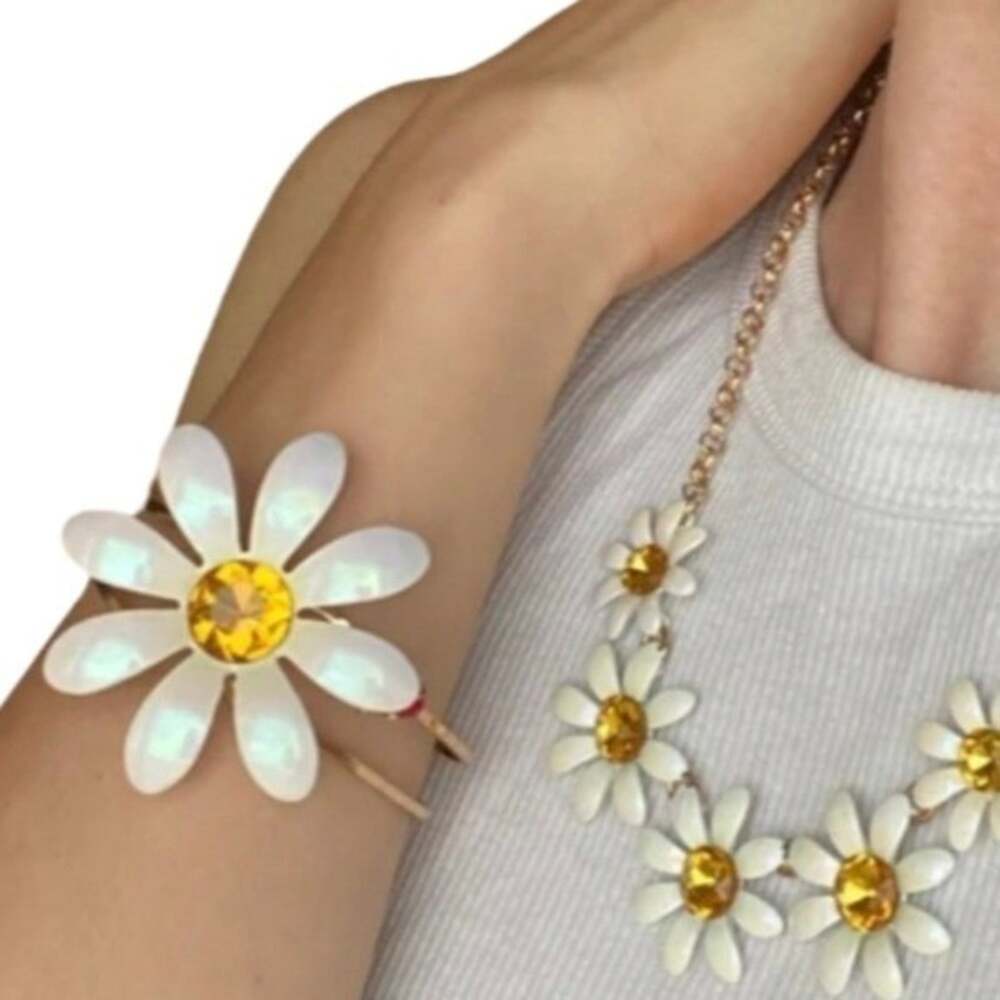 Betsey Johnson Daisy Ladybug Hinged Cuff Bracelet Gold Tone Iridescent White New